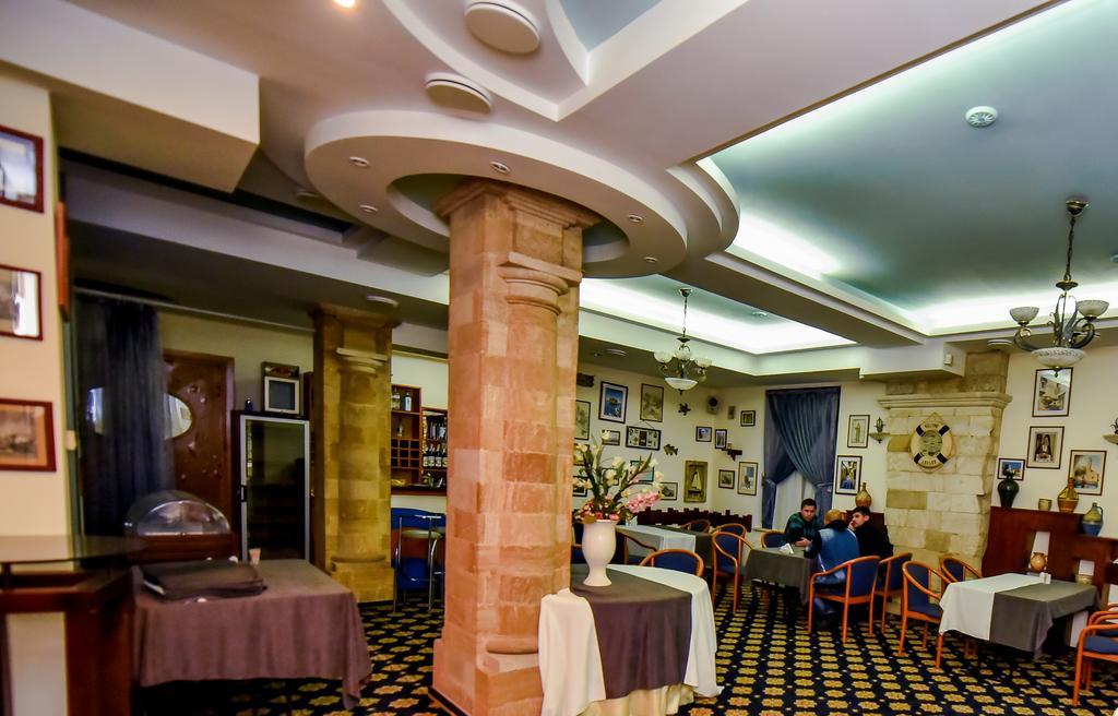 Mesogios Hotel คีชีเนา ภายนอก รูปภาพ